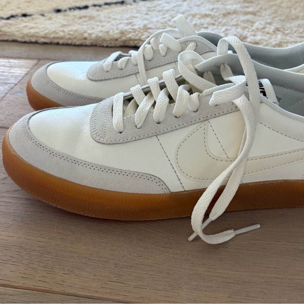 Nike White and Gray Sneakers with Gum Sole